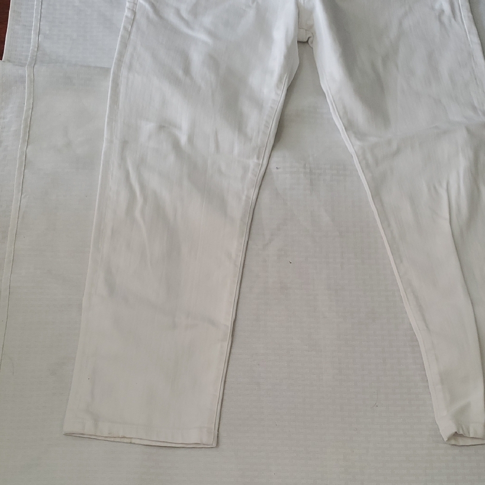 AG Adriano Goldschmied Tellis Slim Fit White Modern Slim Jeans - Picture 3 of 13